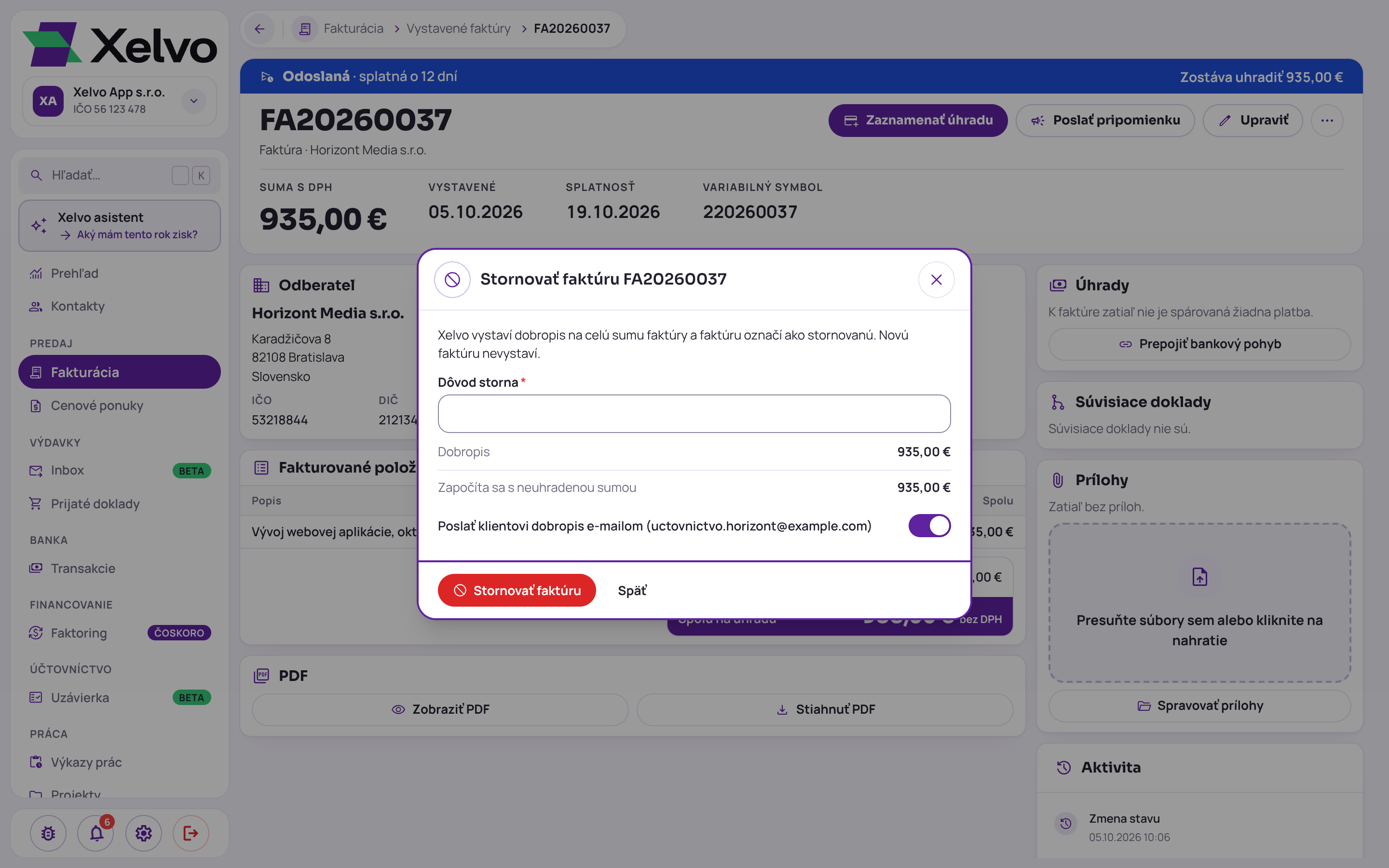 Okno Stornovať faktúru FA20260037 nad detailom odoslanej faktúry: vysvetlenie, povinné pole Dôvod storna, dobropis 935,00 €, započítanie s neuhradenou sumou a zapnutý prepínač poslania dobropisu e-mailom